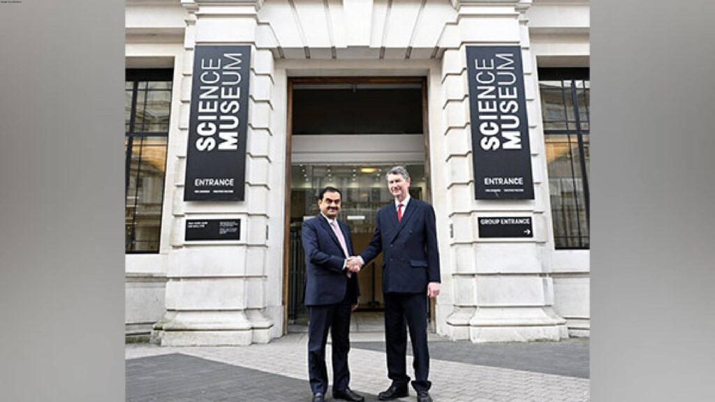 Adani Green Energy Gallery Attracts 7 Lakh Visitors in London