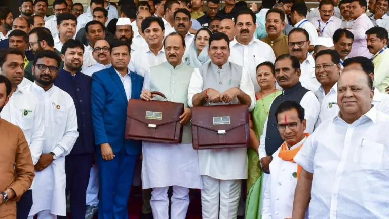 Uddhav Thackeray Hits Out at Maharashtra Budget, Claims It Fails to Offer Any New Benefits for Farmers