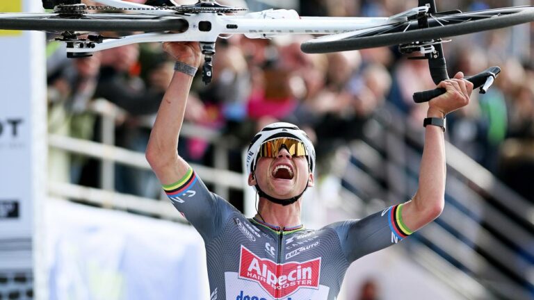Mathieu van der Poel Claims Third Straight Paris–Roubaix Victory