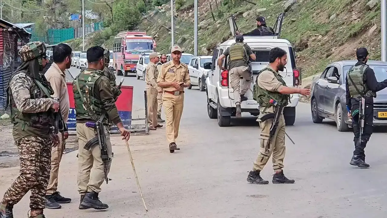 Tourism in Kashmir Faces Severe Setback Following Pahalgam Terror Attack
